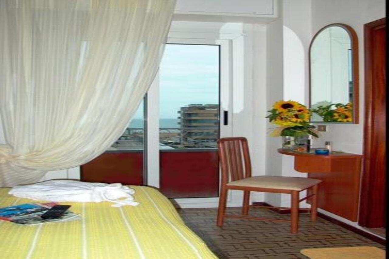 Hotel Alfredo'S Rimini Eksteriør billede