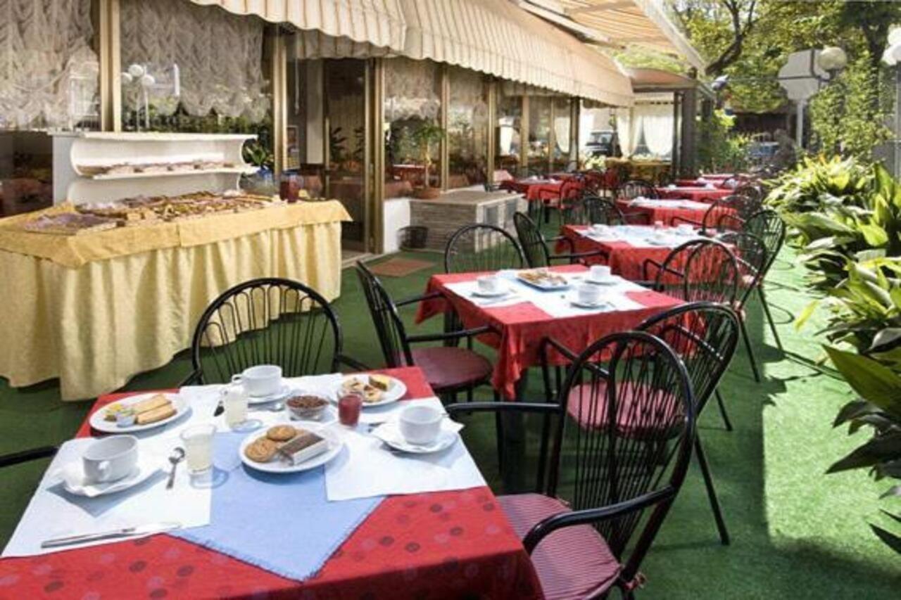 Hotel Alfredo'S Rimini Eksteriør billede
